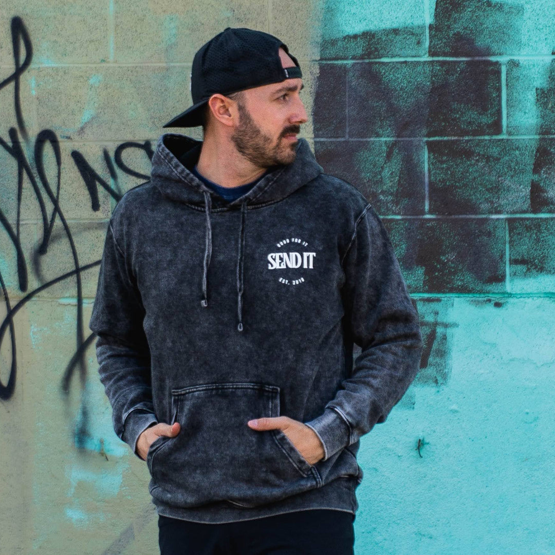 SEND IT MINERAL WASH HOODED PULLOVER